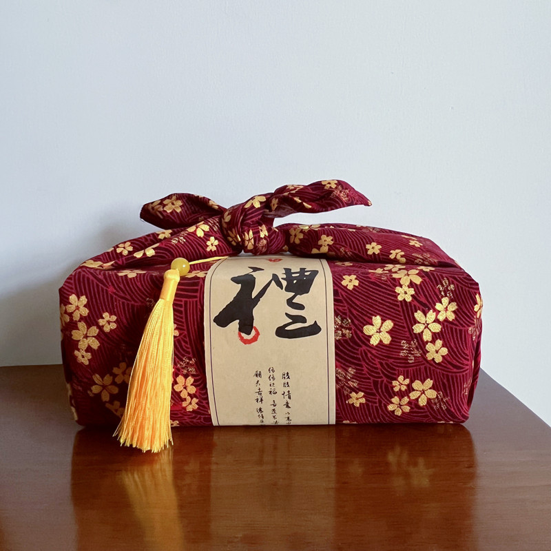 Japońska chustka w stylu furos – Furoshiki recenzja i cena